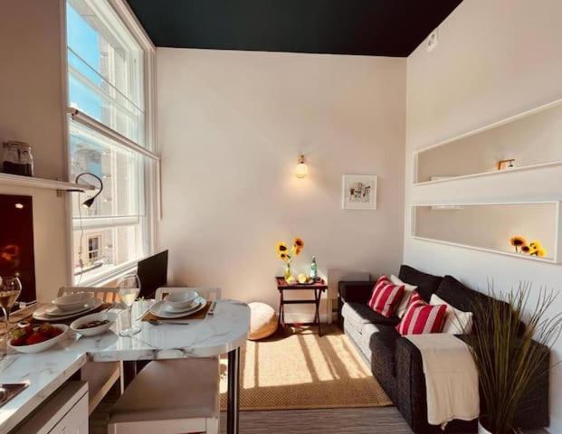 The Cornish Bank Flats Hostel Falmouth